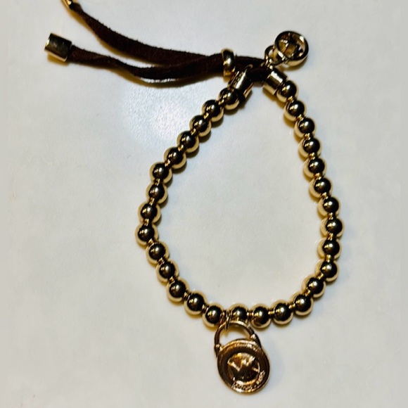 Michael KORS Gold round MK padlock logo Leather Beaded Stretch Bracelet NWOT - Picture 2 of 2